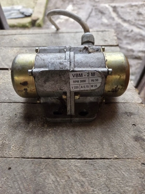 Vibrator aproape nou