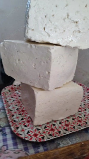 vând brânză telemea de oaie  - imagine 2