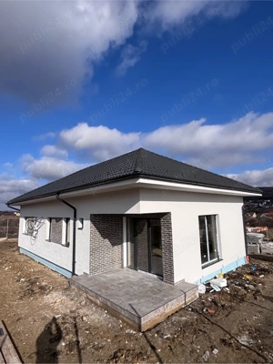 Persoana fizica vand casa unifamiliala Parter intrare Chinteni 170mp Cluj