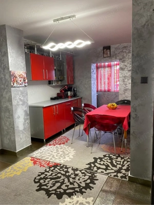 Vand sau schimb cu casa apartament 3 camere zona Palatul de Justitie. - imagine 7