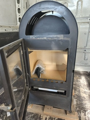 Șemineu pe lemne sau brichete  - imagine 2