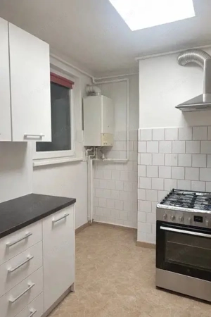 Tudor - Vanzare apartament 3 camere - Str. Moldovei - imagine 4