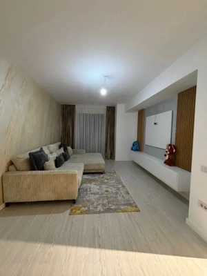 Apartament 3 camere Etaj 1  de închiriat Parcare Subterană 