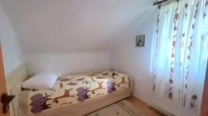 Vand Vila linga Durau ,2200 mp teren ,138.000 Euro neg 