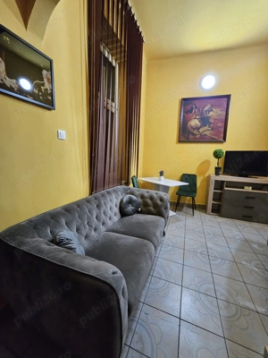 Apartament 2 camere- Ultracentral Arad, Etaj 1-, mobilat si utilat - imagine 2