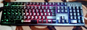 Vând tastatură Marvo Scorpion cu iluminare LED foarte atractivă RGB  - imagine 3