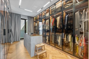 Arhitectură, tehnologie și lifestyle premium într-o vilă spectaculoasă - imagine 5