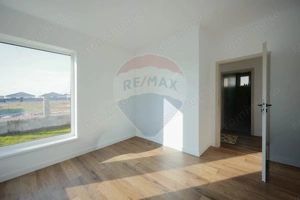 Casă pe nivel de vânzare cu 3 dormitoare, 500 mp teren – Sântandrei - imagine 5