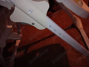 Scaun de masă pt copiii bebeluși