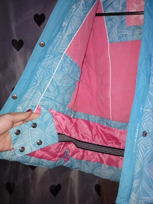 Geacă albastră cu roz