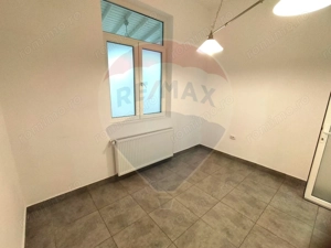 Spațiu de birouri central - Vilă 323 mp - Ideal sediu firmă / clinica - imagine 7