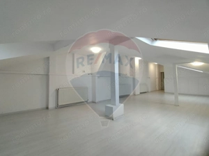 Spațiu de birouri central - Vilă 323 mp - Ideal sediu firmă / clinica - imagine 20