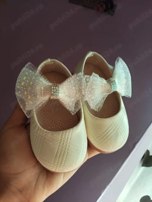 Sandale cu fundiță superbe - imagine 2