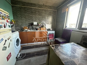 Garsoniera mobilata si utilata, bloc anvelopat, zona Buziasului