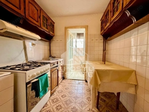 Apartament cu 3 camere, de vanzare, Zona Lipovei, Timisoara - imagine 2