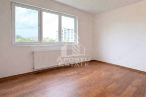 Garsoniera 17 mp, etaj intermediar, zona Stadion