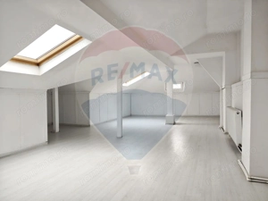 Casă / Vilă cu 6 camere de închiriat în zona Dacia - imagine 6