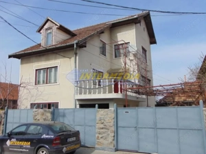 CASA 6 CAMERE I DE VANZARE I CENTRU I PRETABILA CABINETE, GRADINITA , BIROURI I