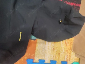 jacheta antivant si ploaie