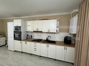 Apartament cu 2 cam, parter, 54 mp, cu gradina de 50 mp  si parcare-zona Eroilor - imagine 2