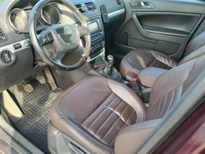 Skoda Yeti 2.0 TDI 110 cp Euro 5 4x4 - imagine 3