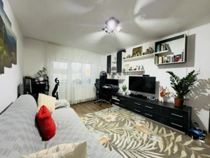 Apartament 3 camere, decomandat, 2 bai, etaj 4/5 zona Aradului