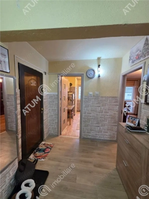 Apartament cu 3 camere decoamndate in zona Valea Aurie din Sibiu - imagine 13