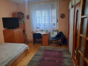 O casă cu suflet, grădină roditoare și spații pline de lumină  - imagine 2