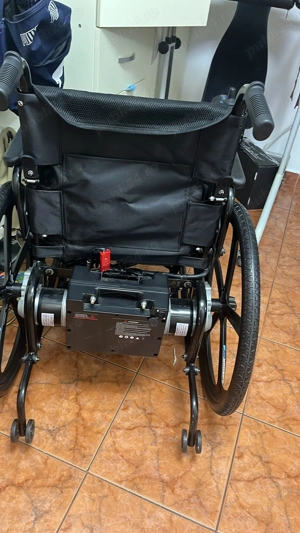 Cărucior electric persoane cu dizabilități nou