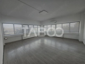 Spatiu birouri 110 mp renovat etaj intermediar cu lift zona Broscarie