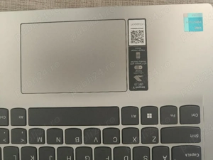 Laptop Lenovo IdeaPad 1 15IJL7 cu procesor Intel  Pentium  Silver N6000 pana la 3.3GHz, 15.6", Full 