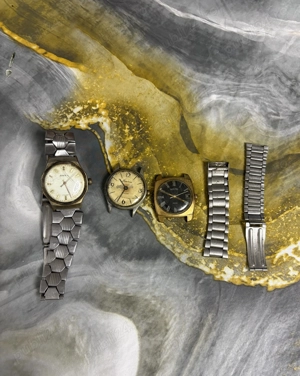 ceasuri vechi, unul mecanic