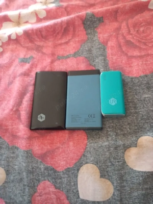 vând baterie de telefon este funcționează 