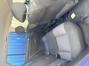 Dezmembrez golf 4 multe piese disponibile (bara spate stopuri si motorul nu mai sunt) in rest orice  - imagine 5