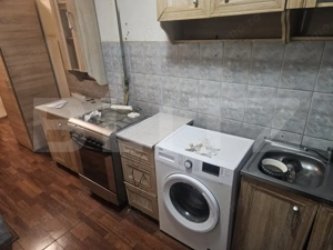 Apartament cu 2 camere, decomandat, etaj 1, vedere Cetate – zona Armata, Deva - imagine 2