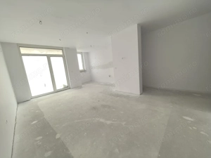 Piata Verde! 2 Cam! 53 mp! Et 3! Lift! 132.000 Euro!  - imagine 7