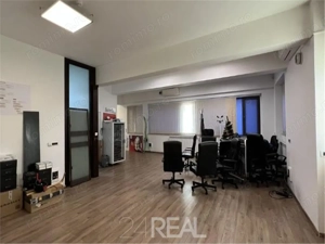 Cladire individuala de vanzare - 882 mp - metrou Aviatorilor