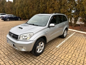 Toyota RAV 4 foarte ingrijita