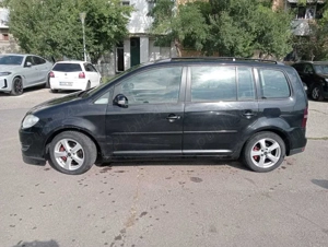 Vand vw touran 2009, diesel 1.9. 2 800   - imagine 4