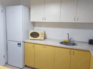 Ofer spre inchiriere apartament cu 3 camere ,decomandat, zona Clinicile Noi.. - imagine 2