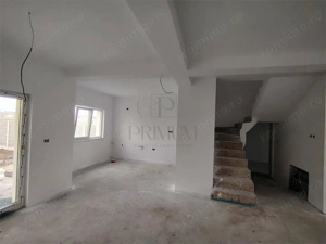 Duplex despartit prin camera tehnica - teren generos - personalizare interiora - imagine 5