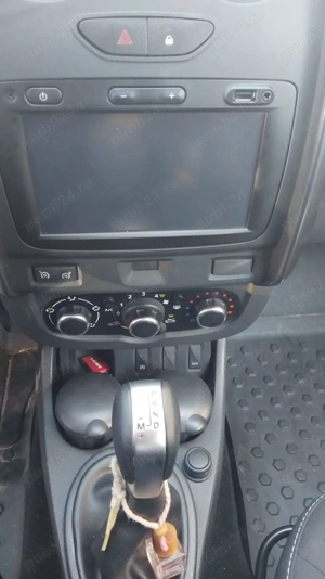 Dacia Duster , Automat , 128500 km , An Fabricație 2017 , Culoare Gri - imagine 4