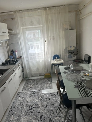 Apartament 4 Camere Decomandat - imagine 2