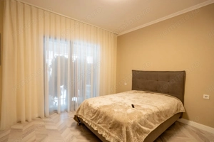Casa lux Santandrei 3 dormitoare 2 bai 2 terase 2 bucatarii - imagine 15