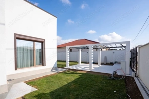 Casa lux Santandrei 3 dormitoare 2 bai 2 terase 2 bucatarii - imagine 13