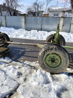 Vand căruță instare  foarte bună pe fer si pe butucii - imagine 4