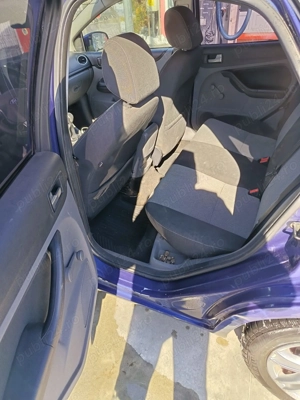 Ford Focus din 2010 - imagine 8