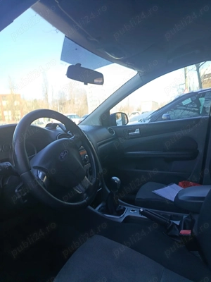 Ford Focus din 2010 - imagine 4