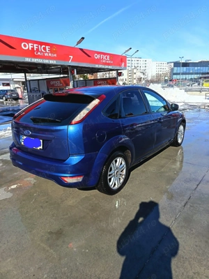 Ford Focus din 2010 - imagine 3