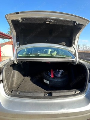 Renault Fluence - imagine 8